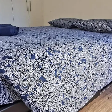 Santa Severina, Trilocale Comodo E Pratico Centro